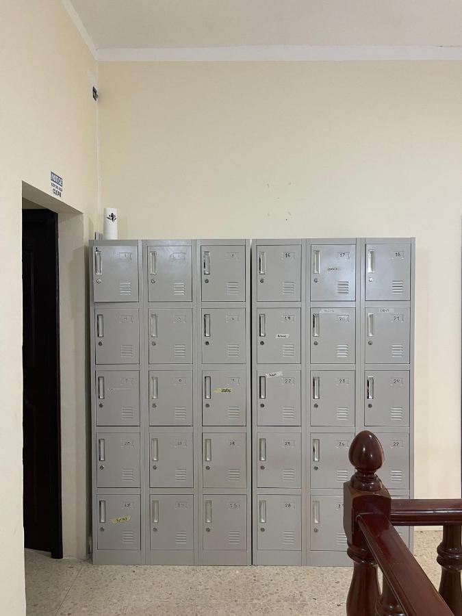 Ommi Hostel Saint Julian's Luaran gambar